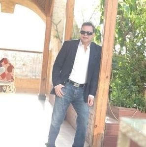 Meet your Posher, Esmail